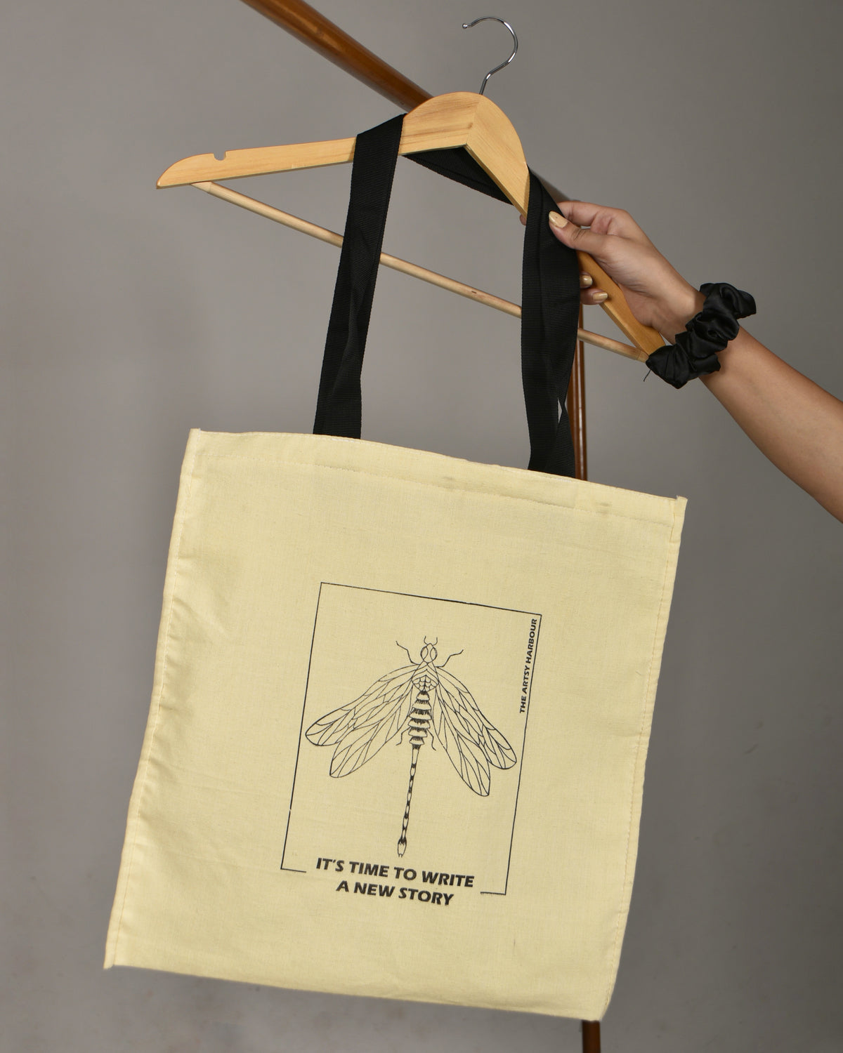 New story tote